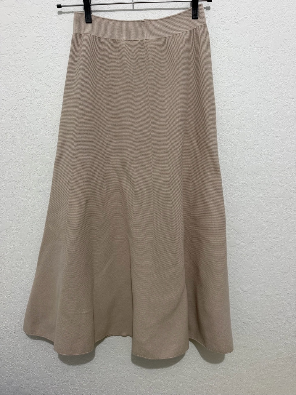 Uniqlo Ribbed Knit Midi Skirt – Beige size S